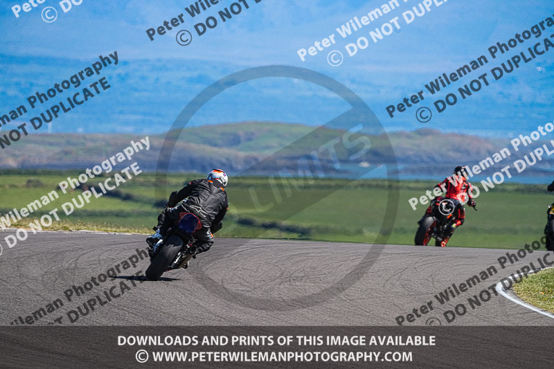 anglesey no limits trackday;anglesey photographs;anglesey trackday photographs;enduro digital images;event digital images;eventdigitalimages;no limits trackdays;peter wileman photography;racing digital images;trac mon;trackday digital images;trackday photos;ty croes